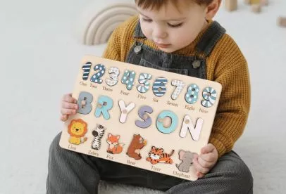wooden name puzzle | Hitrendsetter
